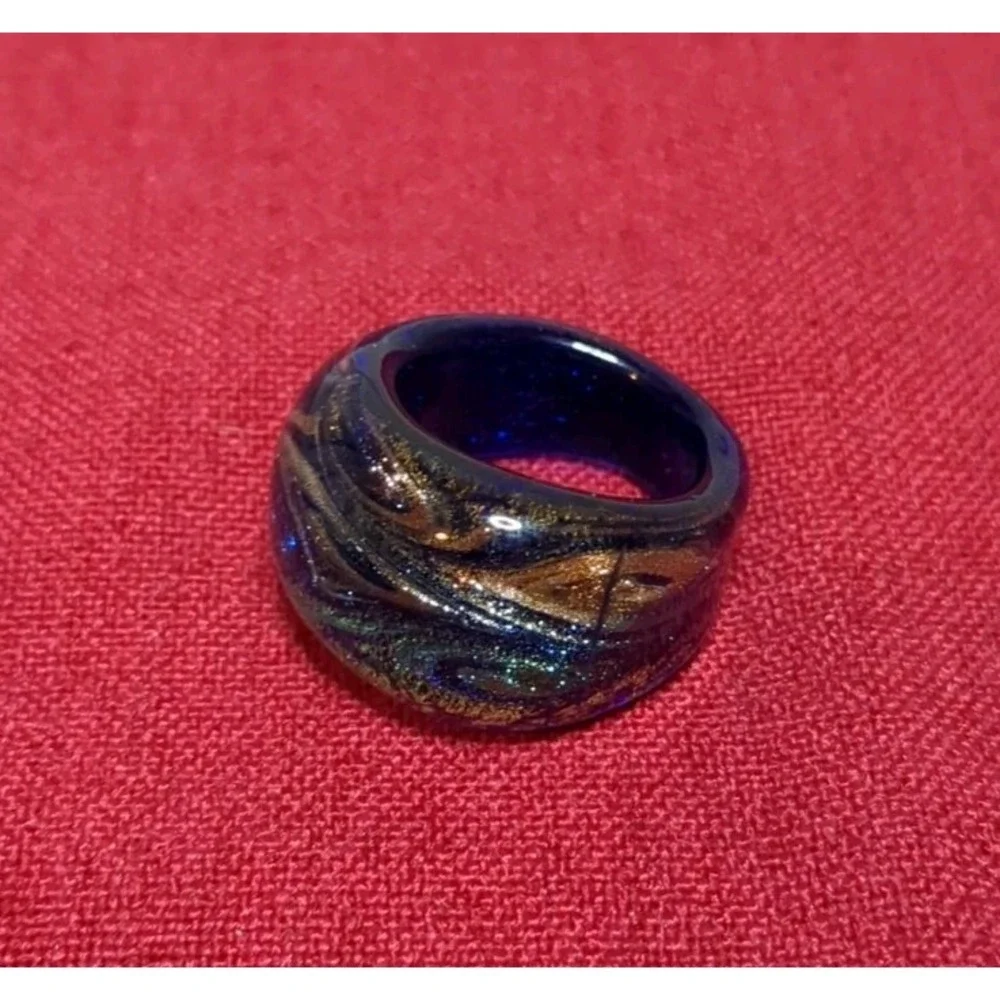 Lucite, Acrylic, Resin Ring Blue With‎ Gold & Green Swirls